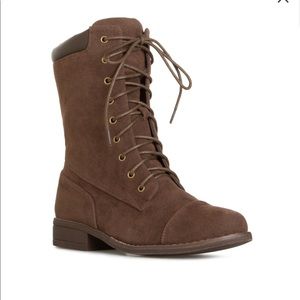 Shoe dazzle combat boots